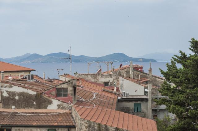 The Breeze Way Apartment Piombino Exterior photo